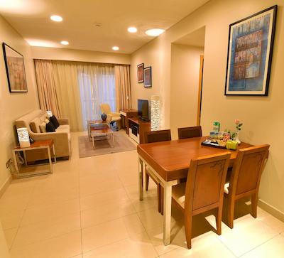 لوتیو سویتز مسقط ممبر آف رادیسون ایندیویجال