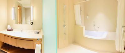 لوتیو سویتز مسقط ممبر آف رادیسون ایندیویجال