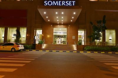 لوتیو سویتز مسقط ممبر آف رادیسون ایندیویجال