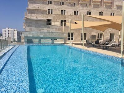 لوتیو سویتز مسقط ممبر آف رادیسون ایندیویجال