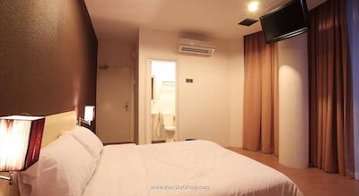 آی-هتل ‌کوتا دامانسارا