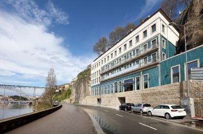 اورسترس هریسمو