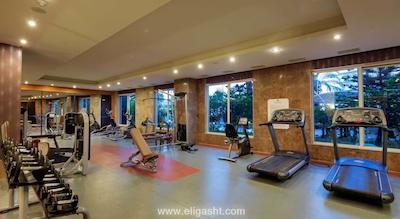 کریستال ادمیرال ریزورت سوئیتس اند اسپا