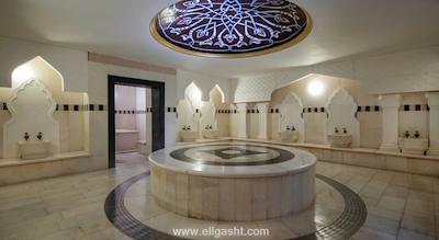 کریستال ادمیرال ریزورت سوئیتس اند اسپا