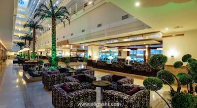 کریستال ادمیرال ریزورت سوئیتس اند اسپا