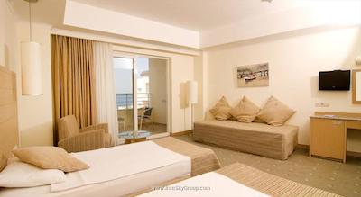 اوتیوم سی لایت ریزورت هتل