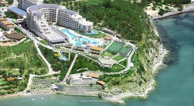 اوتیوم سی لایت ریزورت هتل