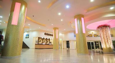 اوتیوم سی لایت ریزورت هتل