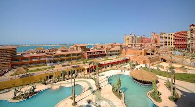 اوتیوم سی لایت ریزورت هتل