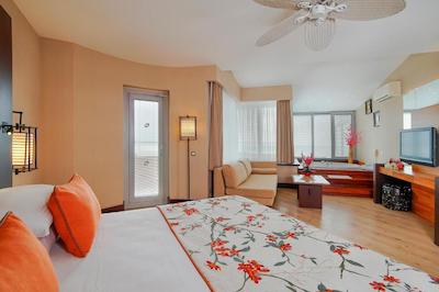 لیماک لارا دلوکس هتل اند ریزورت