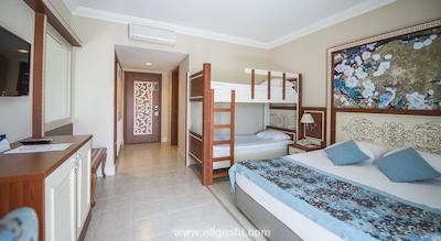 کریستال پارایسو ورد ریزورت اند اسپا