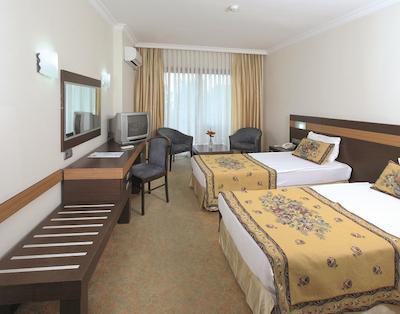 ماجستی کلاب لامر