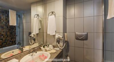 ماجستی کلاب لامر