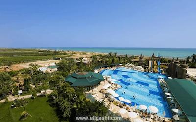 بلک بیچ ریزورت