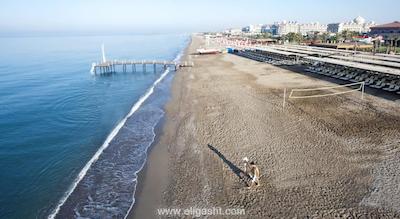 کریستال واترورلد ریزورت اند اسپا