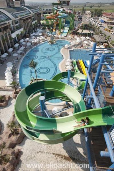 کریستال واترورلد ریزورت اند اسپا