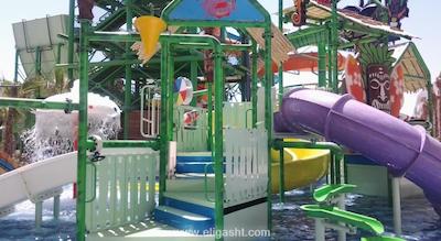 کریستال واترورلد ریزورت اند اسپا