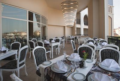 کریستال سان ست لاکچری ریزورت اند اسپا