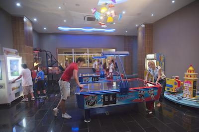 کریستال سان ست لاکچری ریزورت اند اسپا