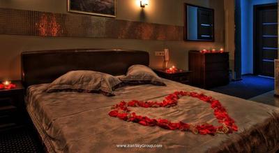 الکس هتل آن دیبنکو