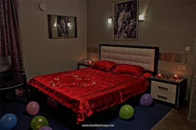 الکس هتل آن دیبنکو