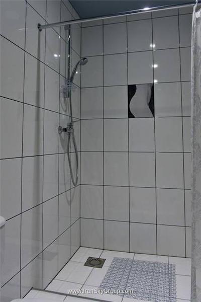 الکس هتل آن دیبنکو