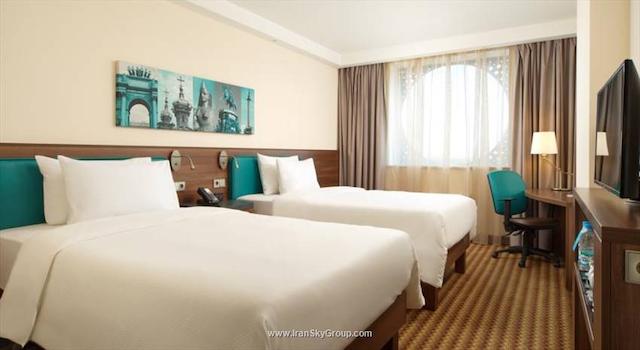 همپتون بای هیلتون سن-پترزبورگ اکسپوفروم