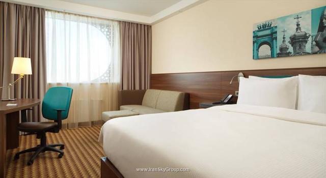 همپتون بای هیلتون سن-پترزبورگ اکسپوفروم