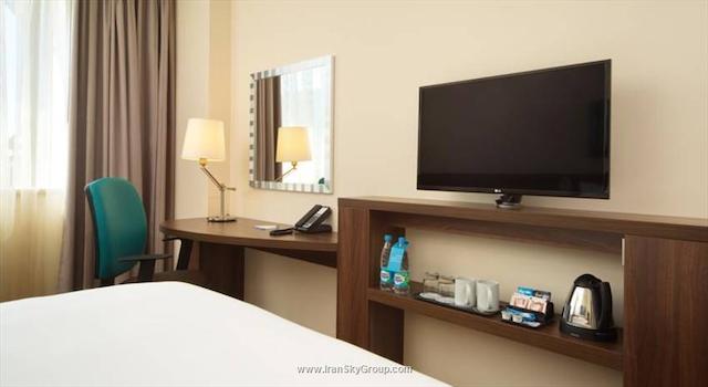 همپتون بای هیلتون سن-پترزبورگ اکسپوفروم