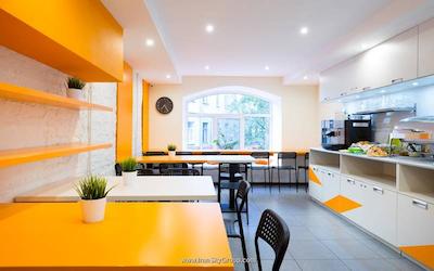 استیشن هتل کی43