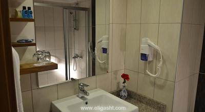 شروود گرینوود ریزورت هتل