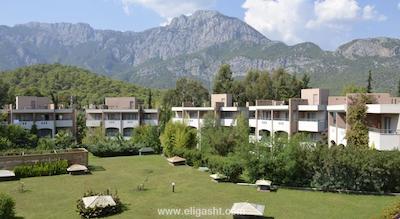 شروود گرینوود ریزورت هتل