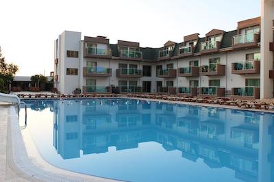 باتونت گاردن ریزورت