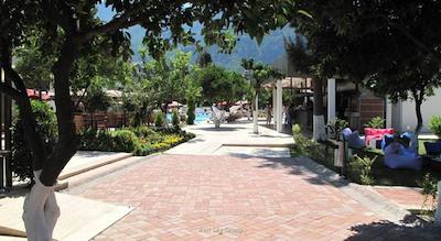 باتونت گاردن ریزورت