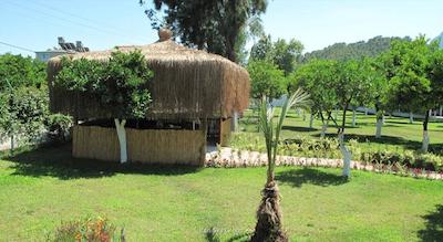 باتونت گاردن ریزورت