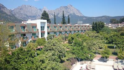 باتونت گاردن ریزورت