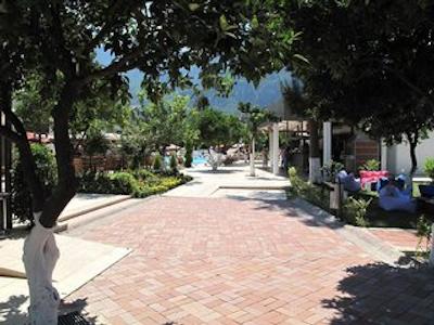 باتونت گاردن ریزورت