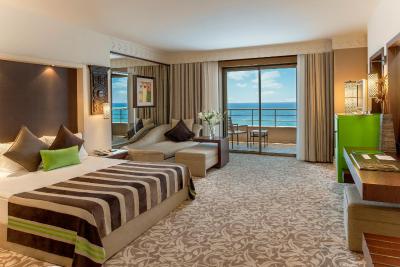 الا کوالیتی ریزورت بلک