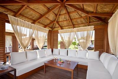 گلوریا سرنیتی ریزورت