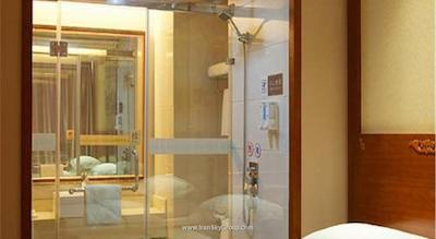 وینا هتل شانگهای پودونگ ایرپورت هواکشیا رود