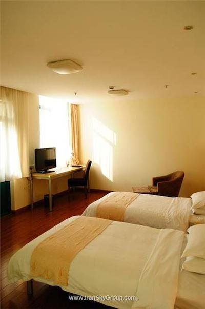 جوی فول هتل پودونگ ایرپورت وانشیا