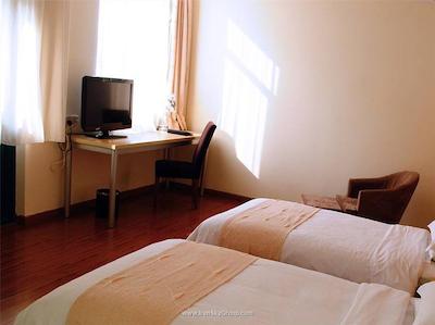 جوی فول هتل پودونگ ایرپورت وانشیا