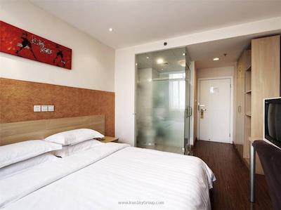 جوی فول هتل پودونگ ایرپورت وانشیا