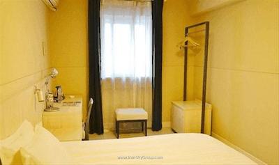 جینجیانگ این شانگهای چینگپو