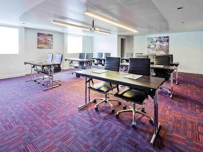 ایبیس استایل شارجه