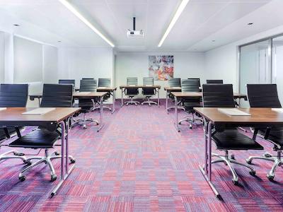 ایبیس استایل شارجه