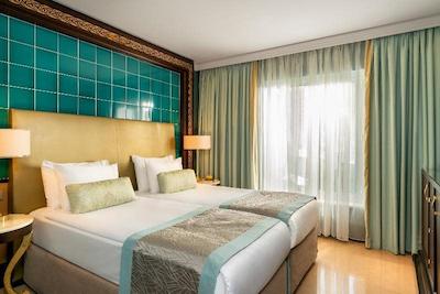 ریکسوس پرمیوم بدروم