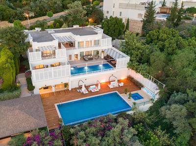 ریکسوس پرمیوم بدروم