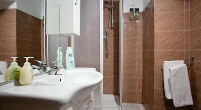 ب اند ب سیکیلیا سوئیت