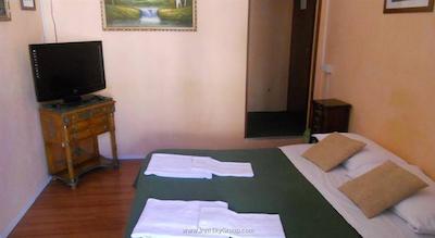 ب اند ب سیکیلیا سوئیت